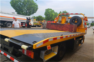 井陉附近拖车电话号码服务